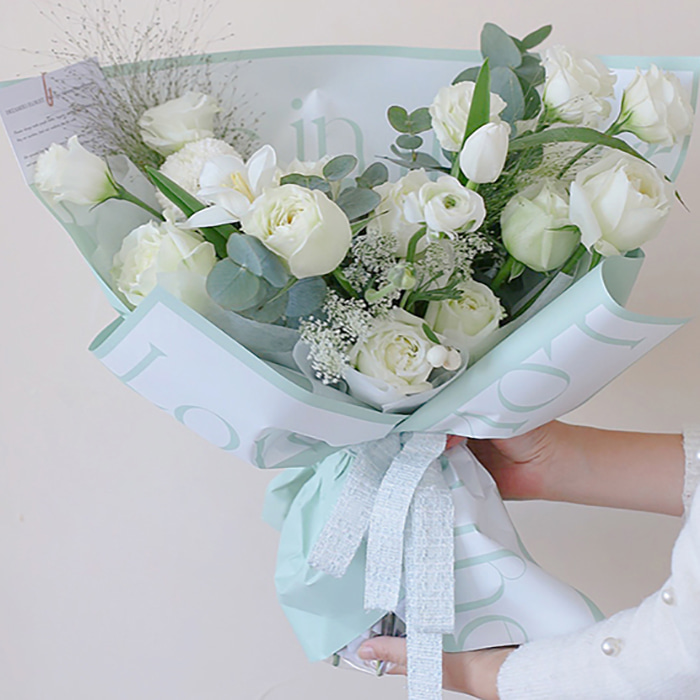 Bouquet páipéar beartán tiubh le focail ealaíne